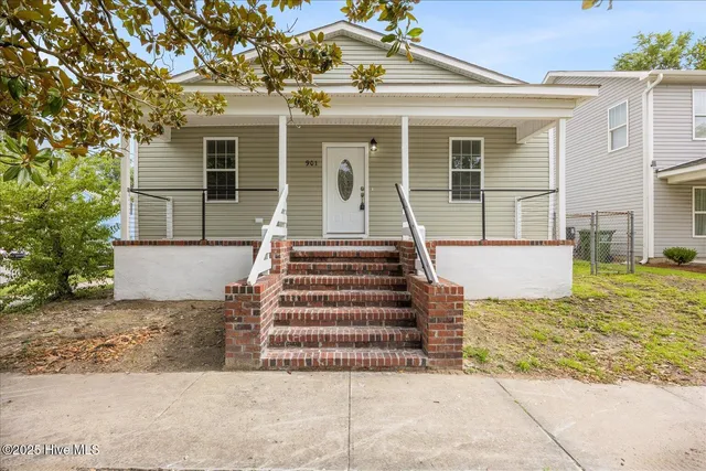 $334,500 | 901 Walnut Street, Wilmington, NC 28401