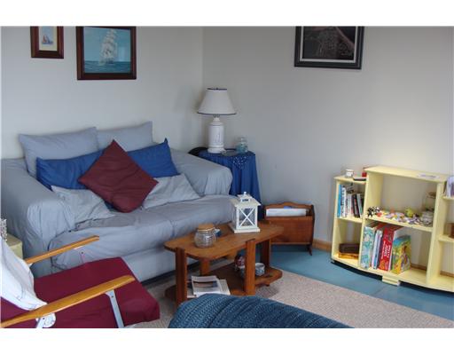 2 Cards Pond Road South Kingstown, RI 02879 - Photo 6 of 12 Living Room.
