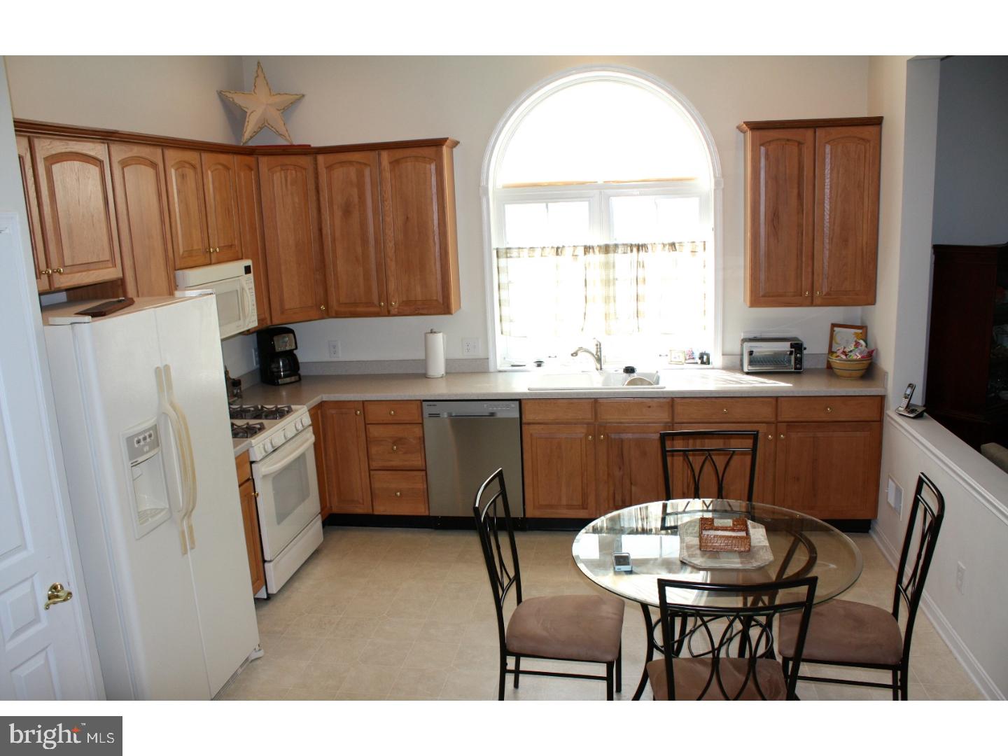 307 Aster Circle Kennett Square, PA 19348 - Photo 4 of 15 Kitchen