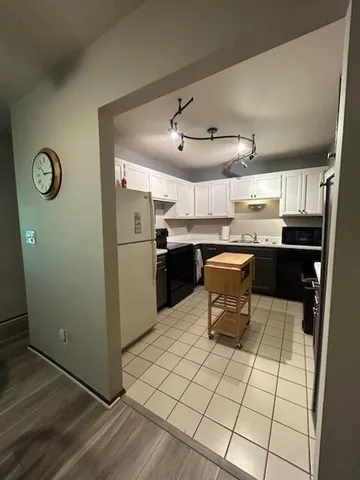 $184,900 | 12000 West Bluemound Road, Unit 111, Wauwatosa, WI 53226