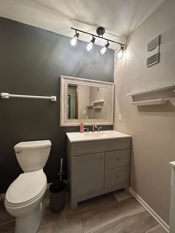 $184,900 | 12000 West Bluemound Road, Unit 111, Wauwatosa, WI 53226