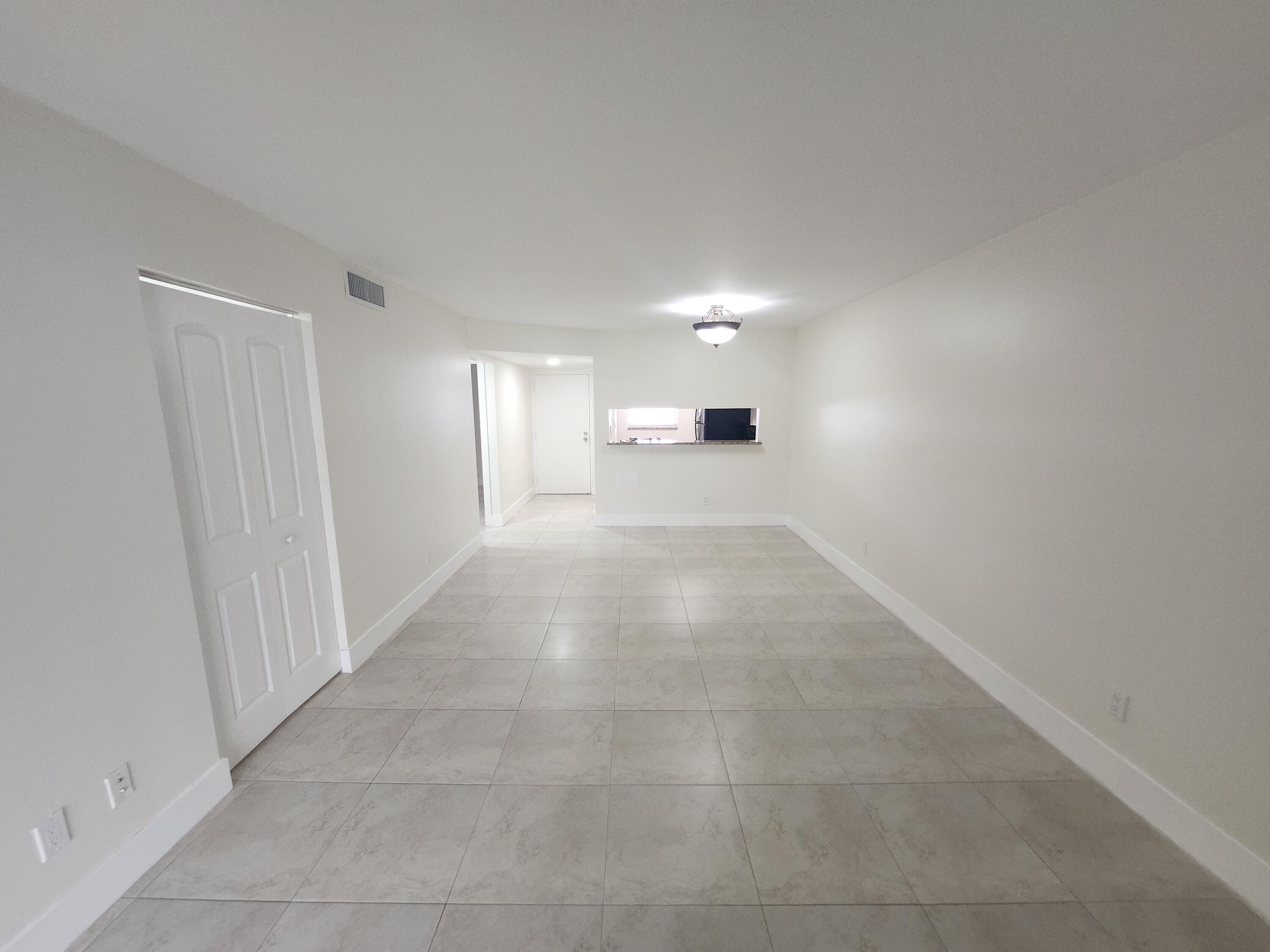 3470 Foxcroft Road, Unit 207 Miramar, FL 33025 - Photo 5 of 20 1000032560