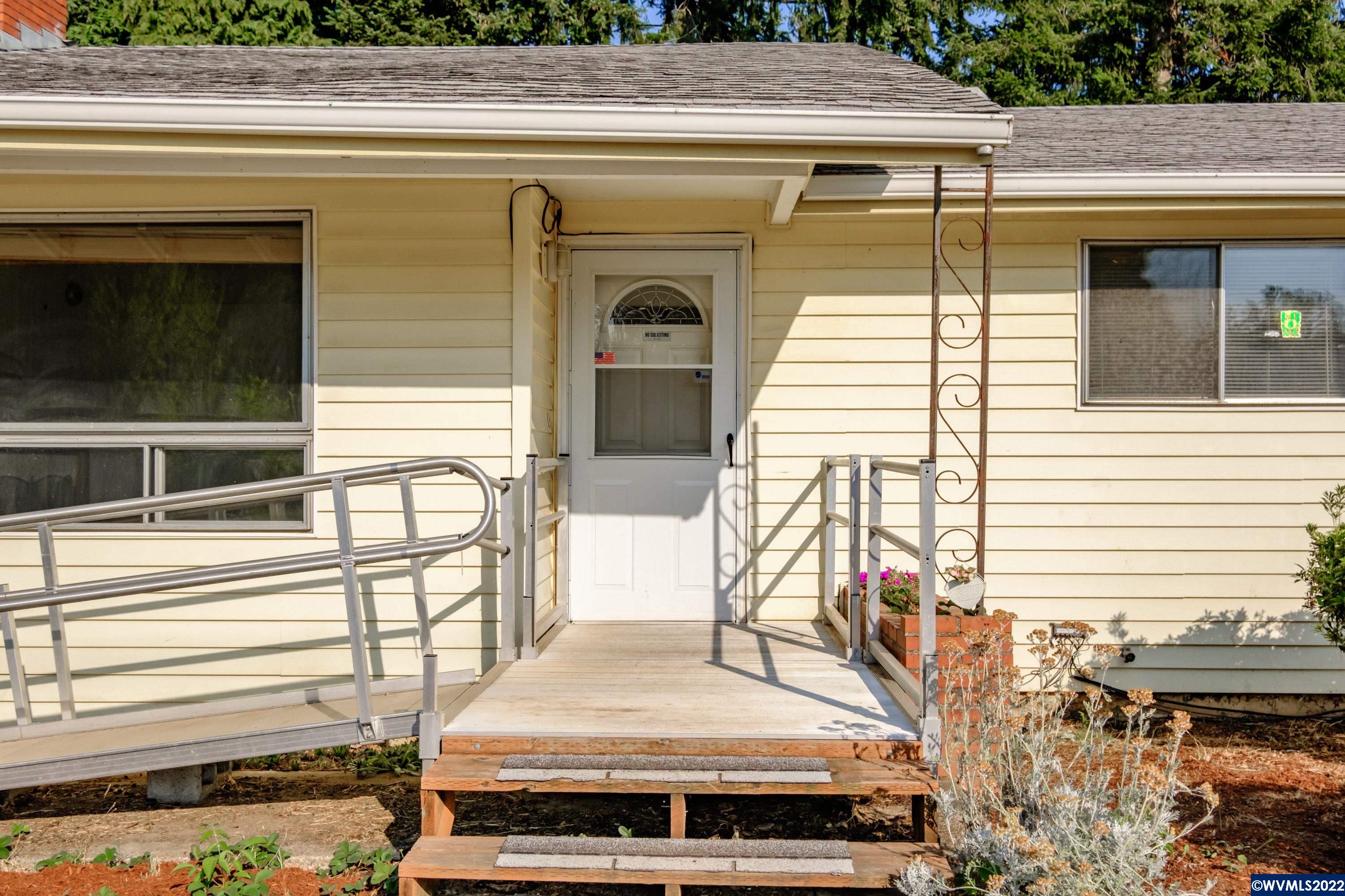 4480 Lone Oak Road Southeast Salem, OR 97302 - Photo 3 of 40 Gallery Image 3