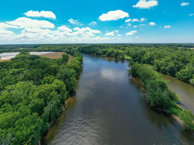 $699,999 | 3100 River Road, Sodus, MI 49126