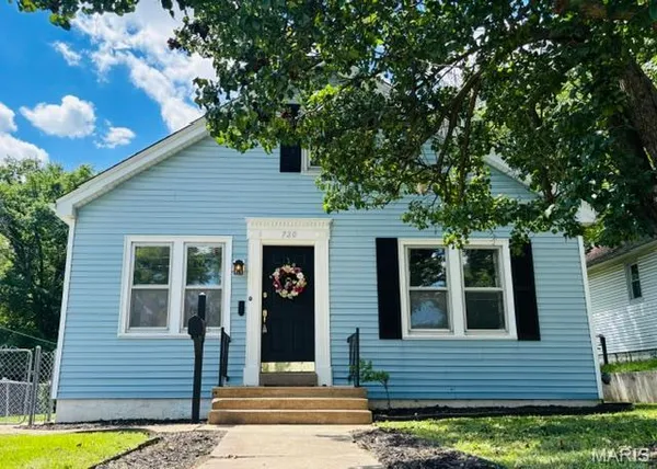 $189,900 | 720 East McKinley Street, Belleville, IL 62220