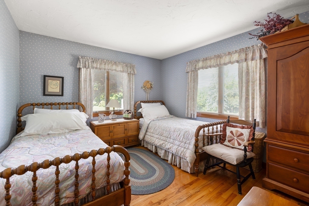 31 Fort Hill Road Oxford, MA 01540 - Photo 22 of 28