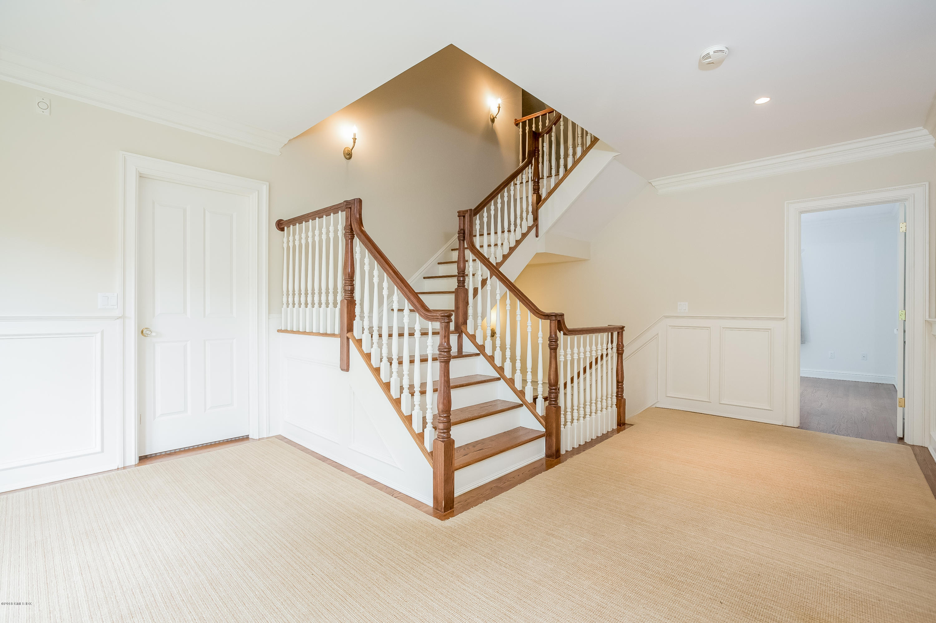 95 Stanwich Road Greenwich, CT 06830 - Photo 19 of 39 Foyer-6189716 (1)