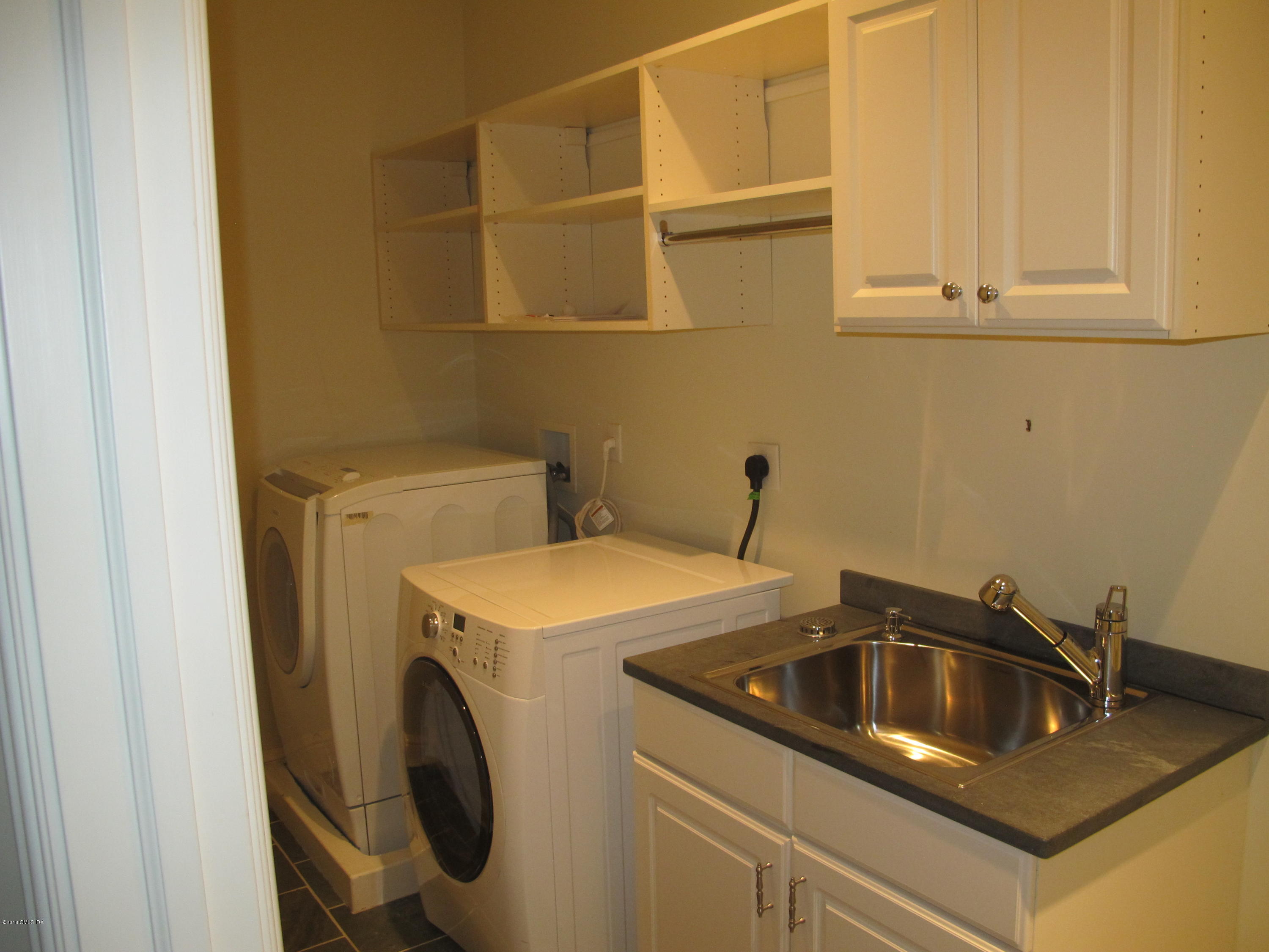 95 Stanwich Road Greenwich, CT 06830 - Photo 30 of 39 LAUNDRY