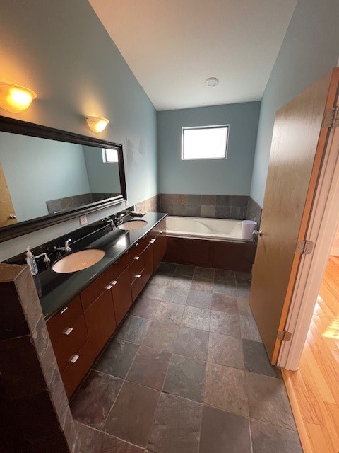 1045 Bonner Street Houston, TX 77007 - Photo 17 of 17 a room with furniture and a flat screen tv