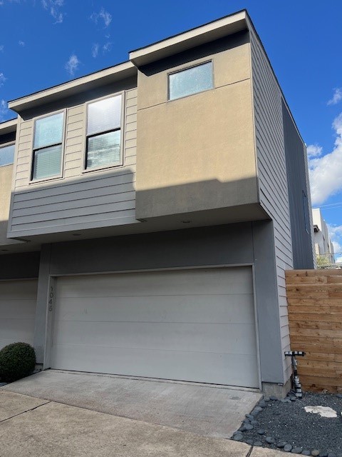 1045 Bonner Street Houston, TX 77007 - Photo 4 of 17 a view of balcony