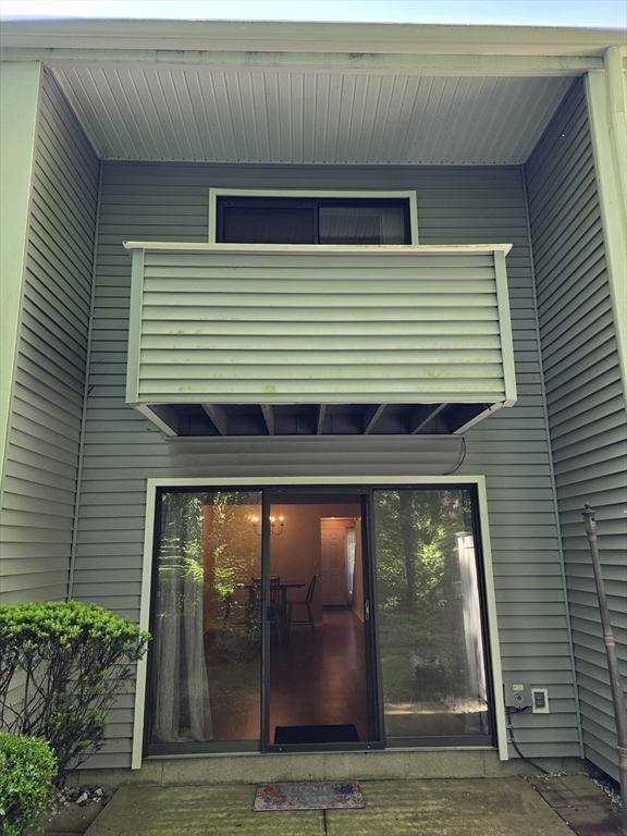 555 Russell Road, Unit J65 Westfield, MA 01085 - Photo 11 of 20