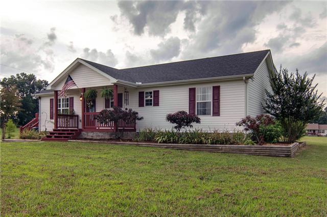 378 Howard Road White Bluff, TN 37187 - Photo 3 of 20 Gallery Image 3