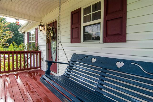 378 Howard Road White Bluff, TN 37187 - Photo 4 of 20 Gallery Image 4