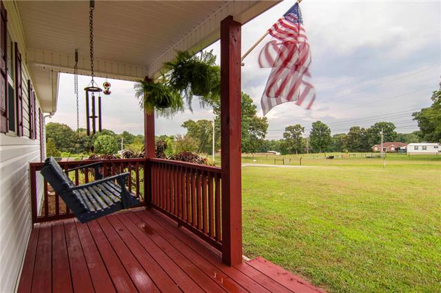 378 Howard Road White Bluff, TN 37187 - Photo 5 of 20 Gallery Image 5
