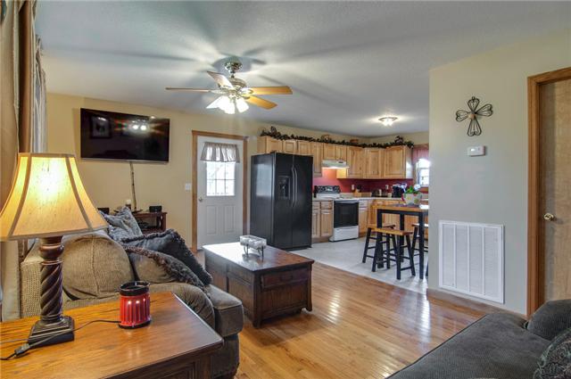 378 Howard Road White Bluff, TN 37187 - Photo 6 of 20 Gallery Image 6