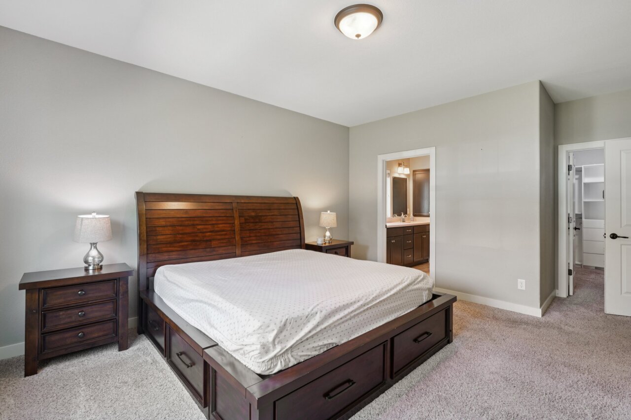 17350 West Burleigh Road Brookfield, WI 53005 - Photo 20 of 53 Primary suite