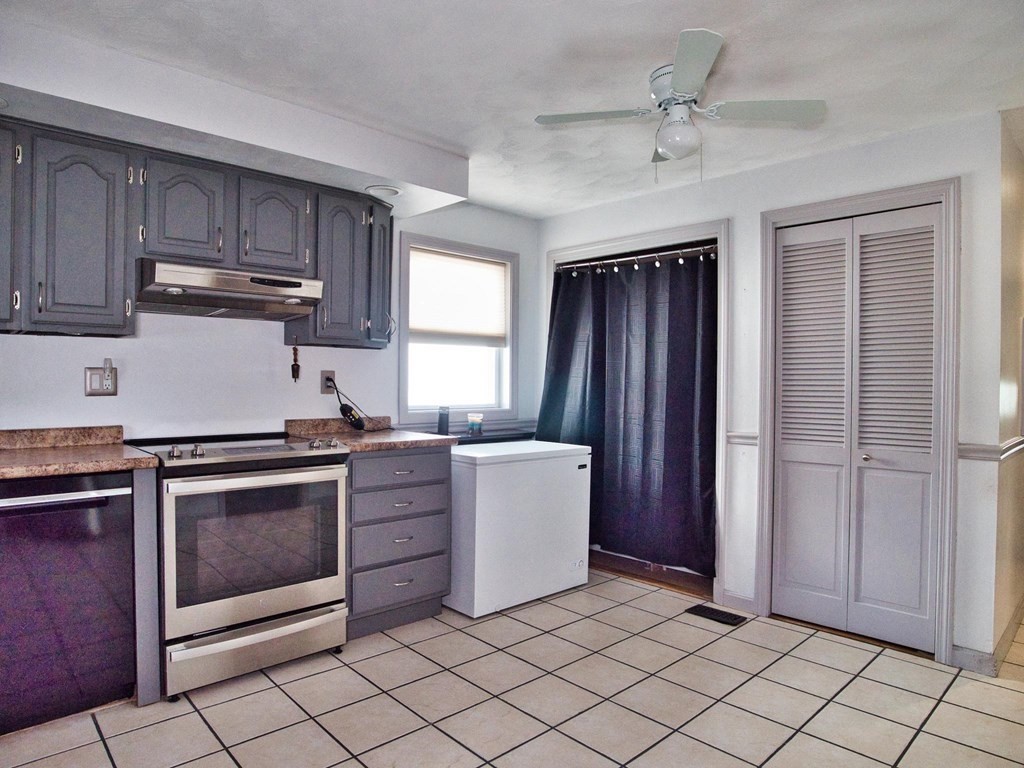 35 Alfred Street Fall River, MA 02721 - Photo 25 of 42