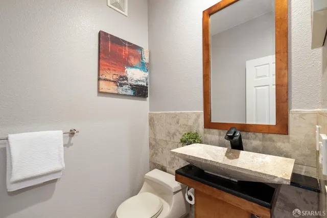 $1,299,000 | 123 Kestrel Court, Brisbane, CA 94005