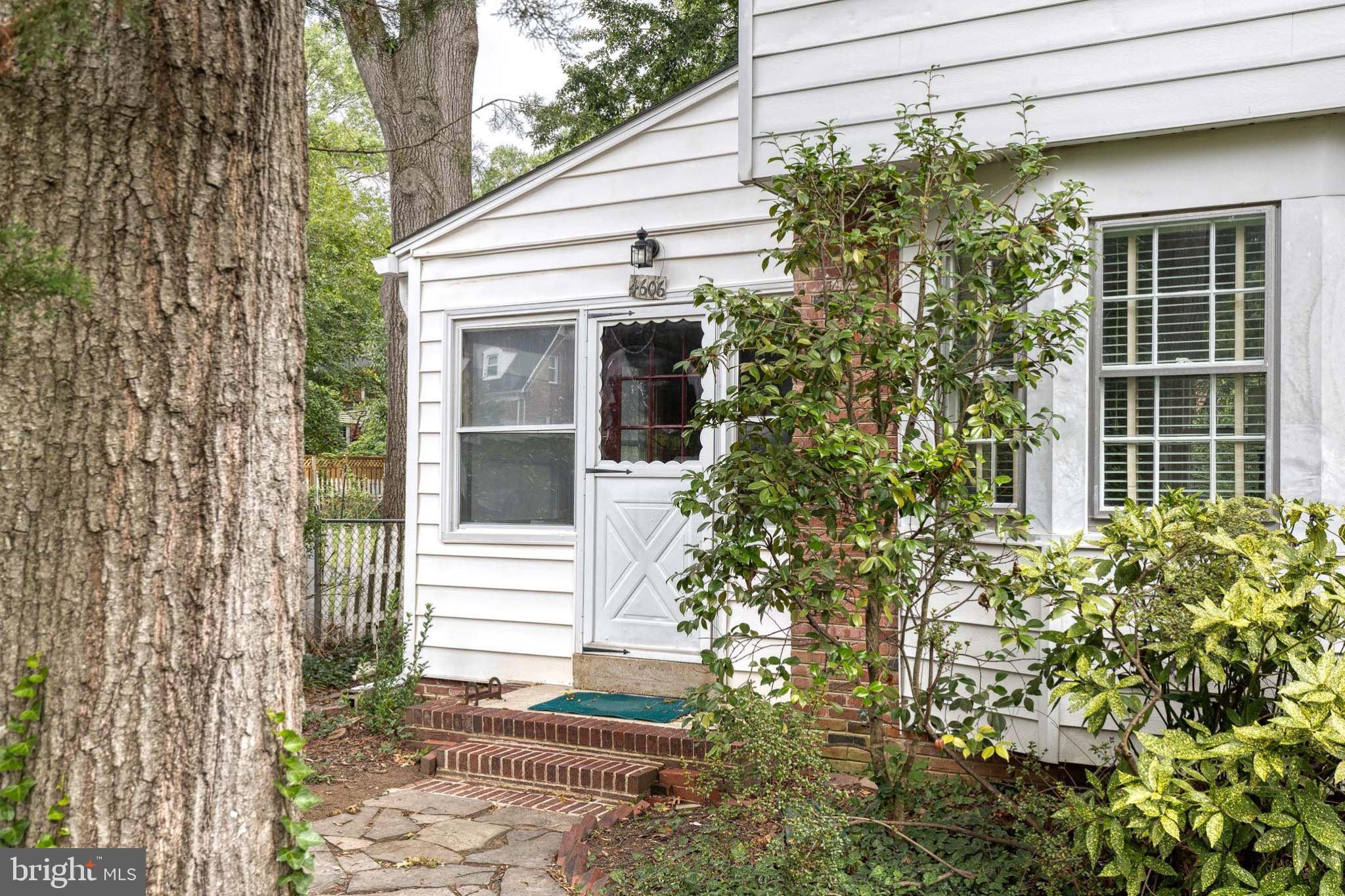 4606 Drexel Road College Park, MD 20740 - Photo 3 of 39 Gallery Image 3