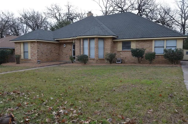 $2,050 | 4523 Grey Dawn Drive, Arlington, TX 76017