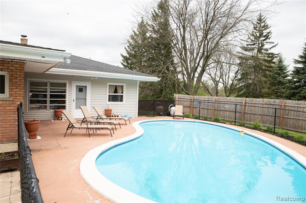 2511 Ellis Road Ypsilanti, MI 48197 - Photo 36 of 46