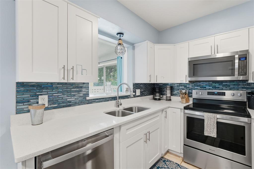 12361 114th Street Largo, FL 33778 - Photo 20 of 43