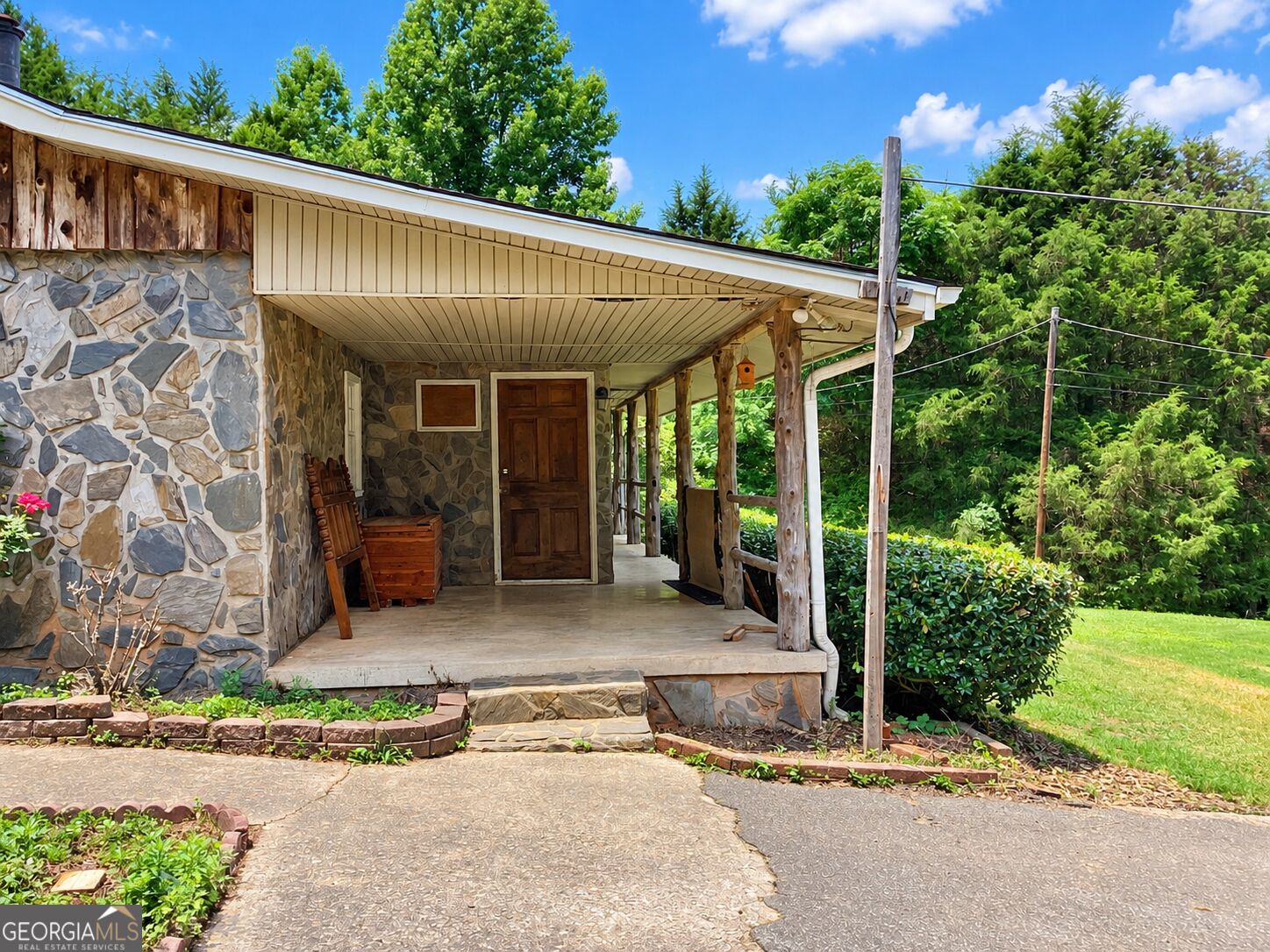 220 Ennis Road Barnesville, GA 30204 - Photo 5 of 50 Gallery Image 5