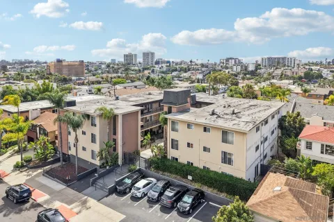 $389,900 | 4180 Louisiana Street, Unit 2I, San Diego, CA 92104