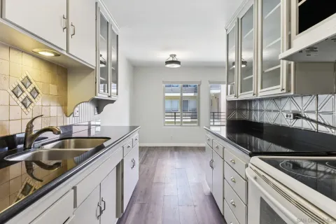 $389,900 | 4180 Louisiana Street, Unit 2I, San Diego, CA 92104