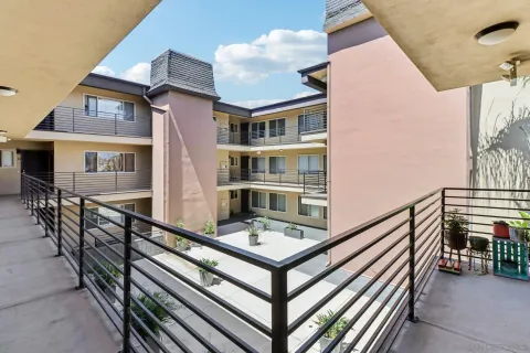 $389,900 | 4180 Louisiana Street, Unit 2I, San Diego, CA 92104