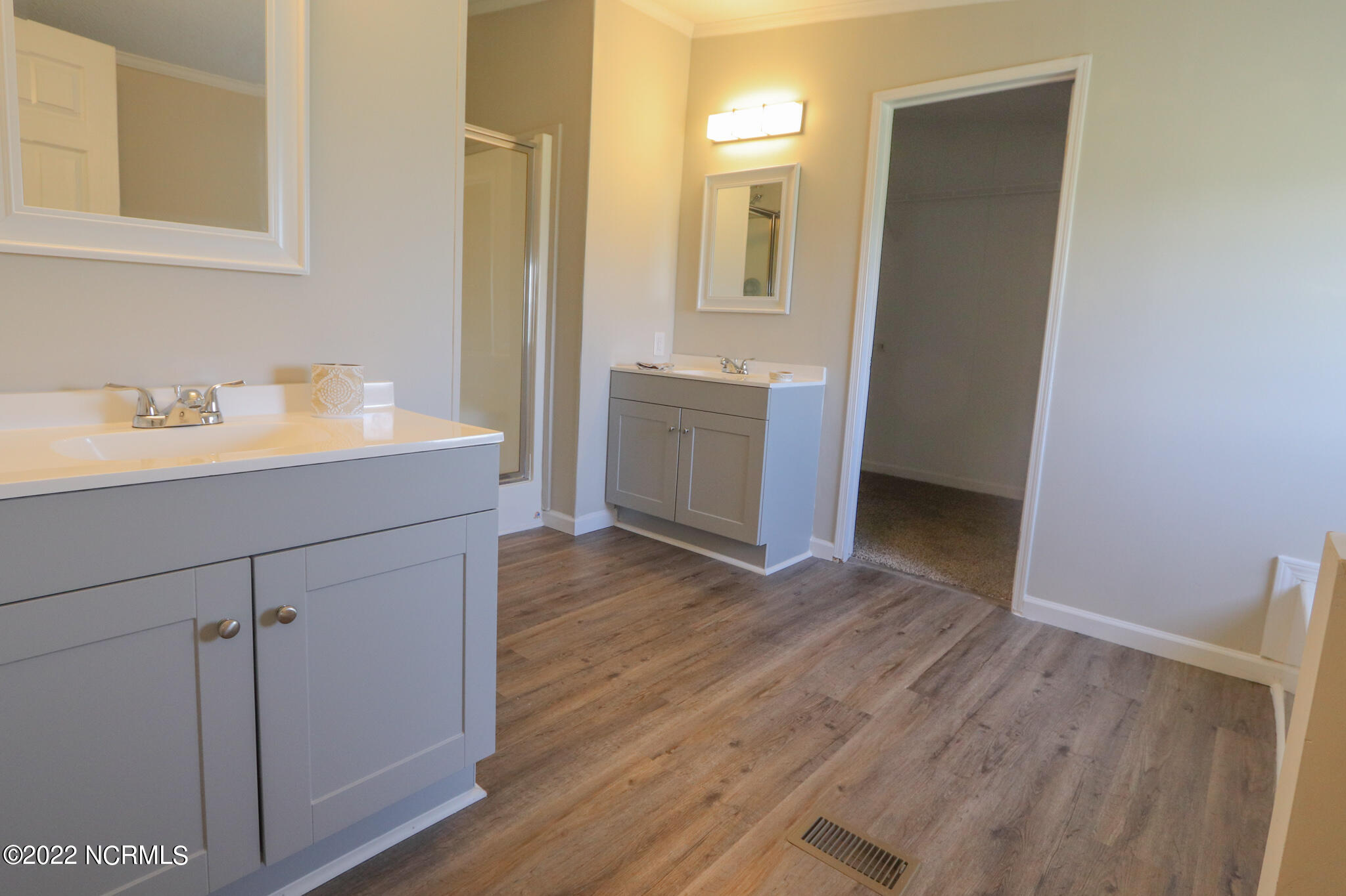2191 New Hope Road Hertford, NC 27944 - Photo 17 of 32 Primary Bath