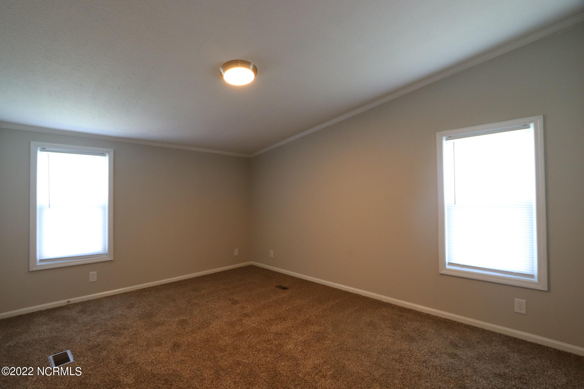 2191 New Hope Road Hertford, NC 27944 - Photo 24 of 32 Bedroom 3