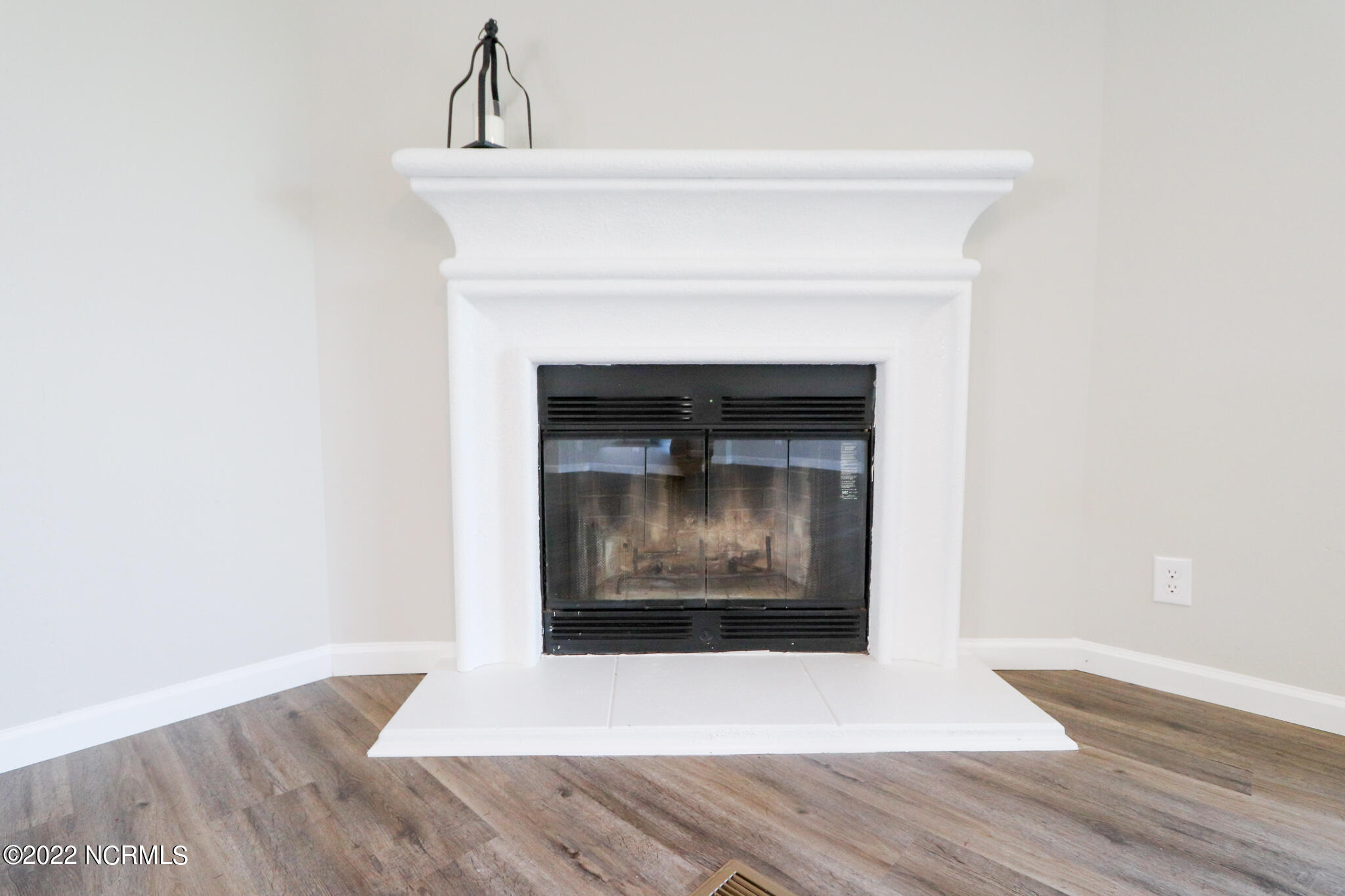2191 New Hope Road Hertford, NC 27944 - Photo 25 of 32 Fireplace