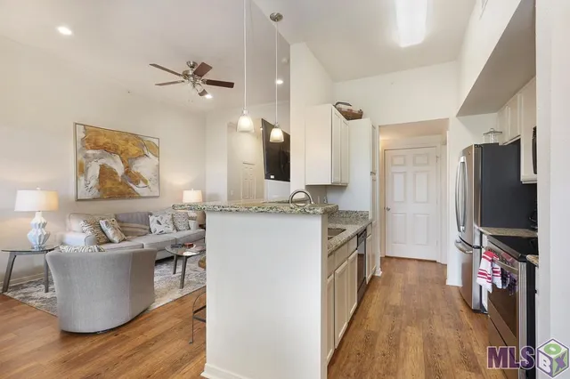 $2,200 | 6765 Corporate Boulevard, Unit 5309, Baton Rouge, LA 70809