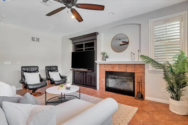 $1,180,000 | 1517 Rampart Way, Brentwood, CA 94513