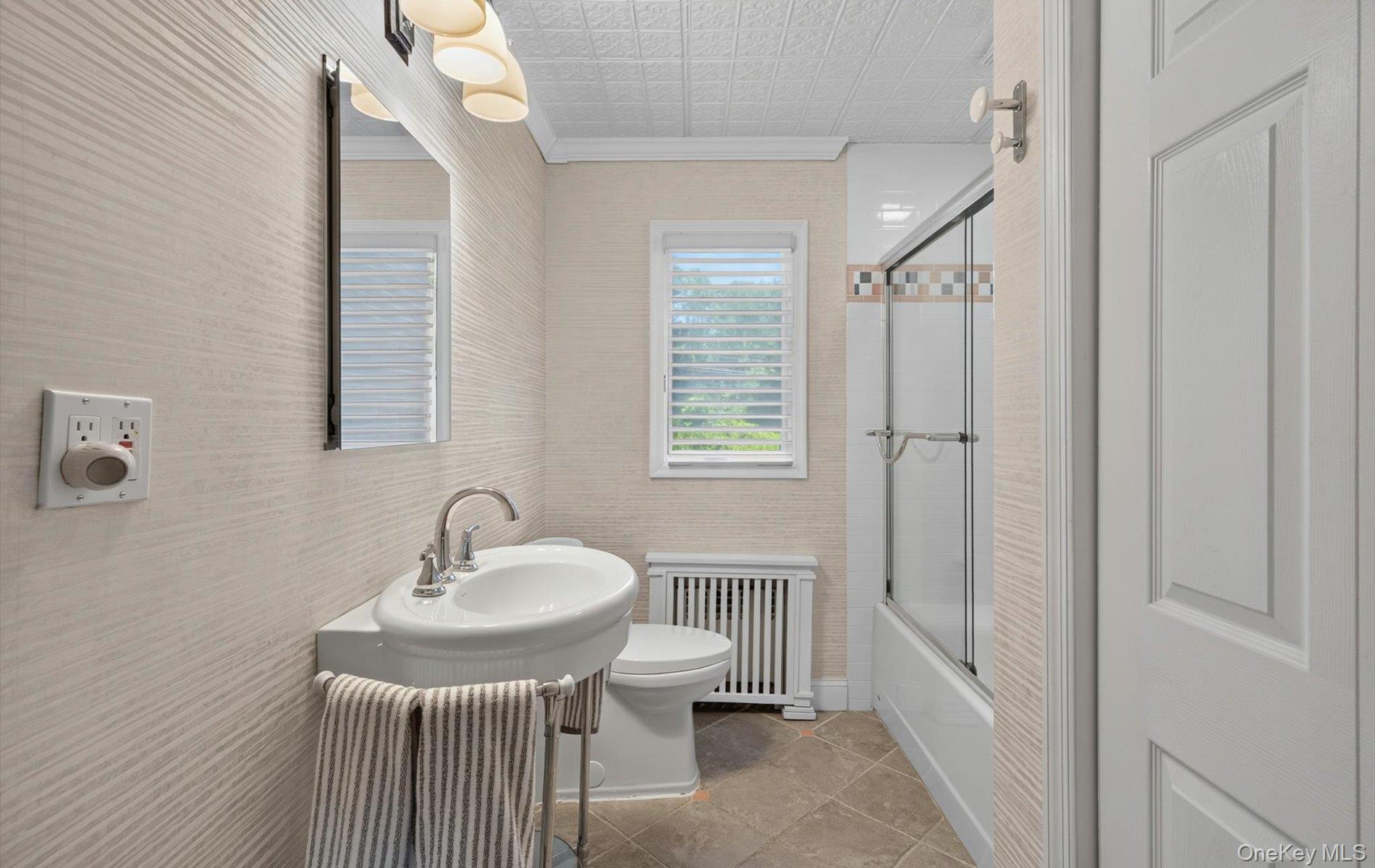 81 Lawrence Hill Road Huntington, NY 11743 - Photo 27 of 42