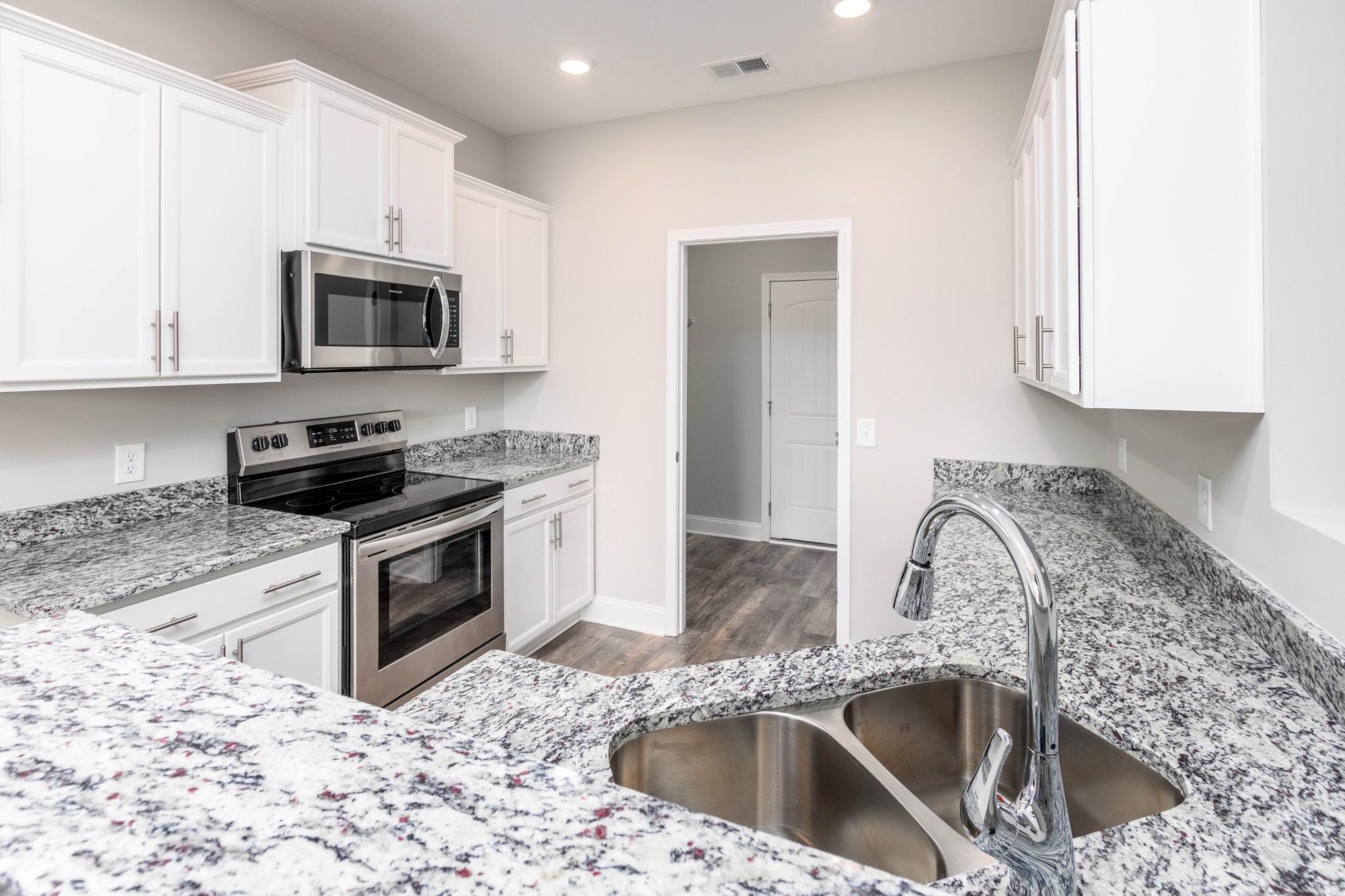 1027 East Piney Road Dickson, TN 37055 - Photo 3 of 20 Gallery Image 3