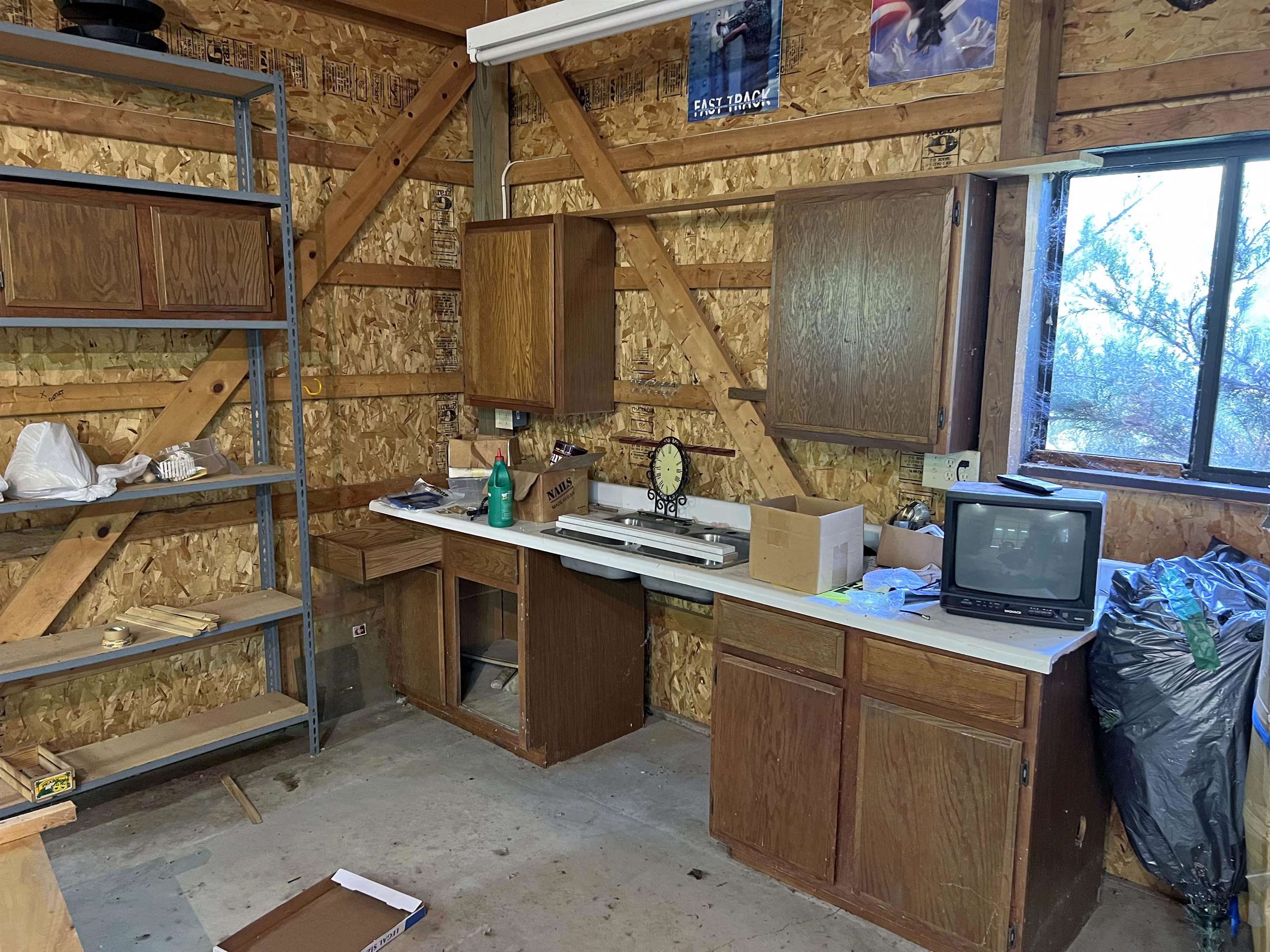 15511 Frandsche Road Chesaning, MI 48616 - Photo 7 of 24 50087539-6.JPG