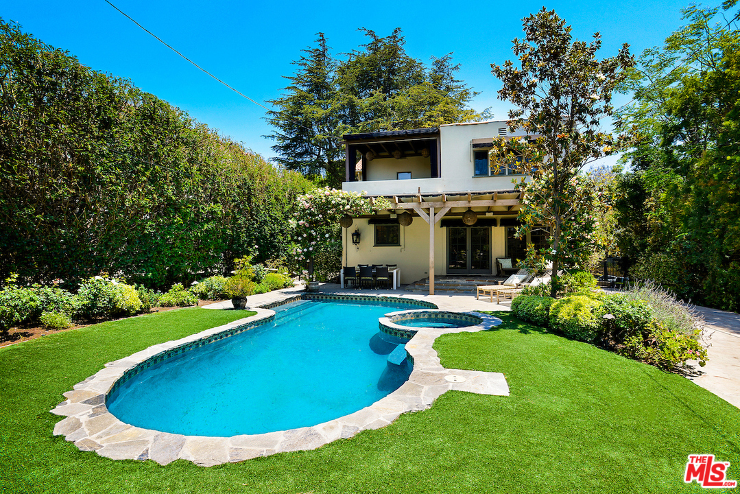 2009 North Serrano Avenue Los Angeles, CA 90027 - Photo 22 of 26