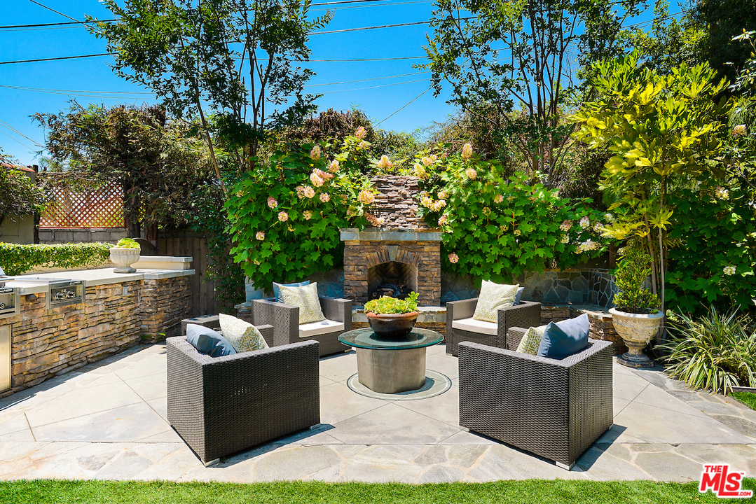 2009 North Serrano Avenue Los Angeles, CA 90027 - Photo 23 of 26