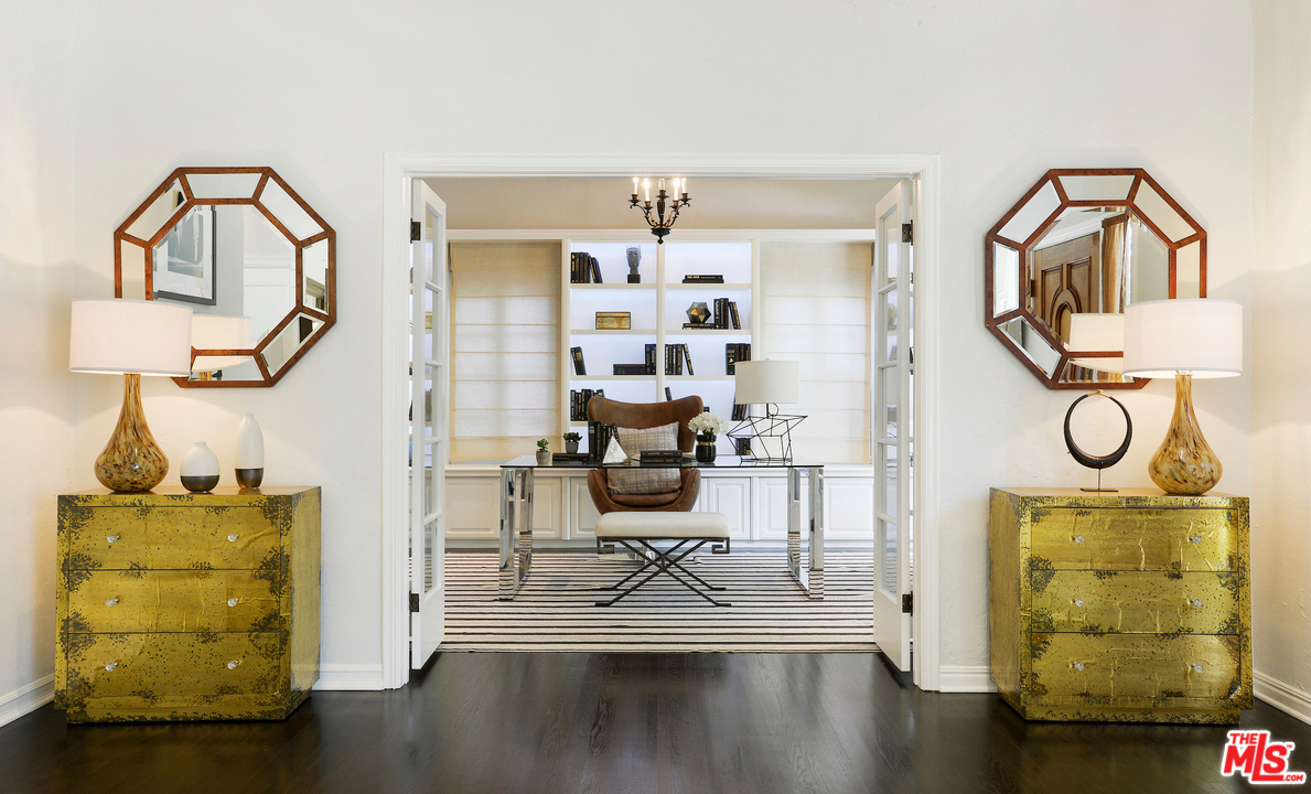 2009 North Serrano Avenue Los Angeles, CA 90027 - Photo 5 of 26