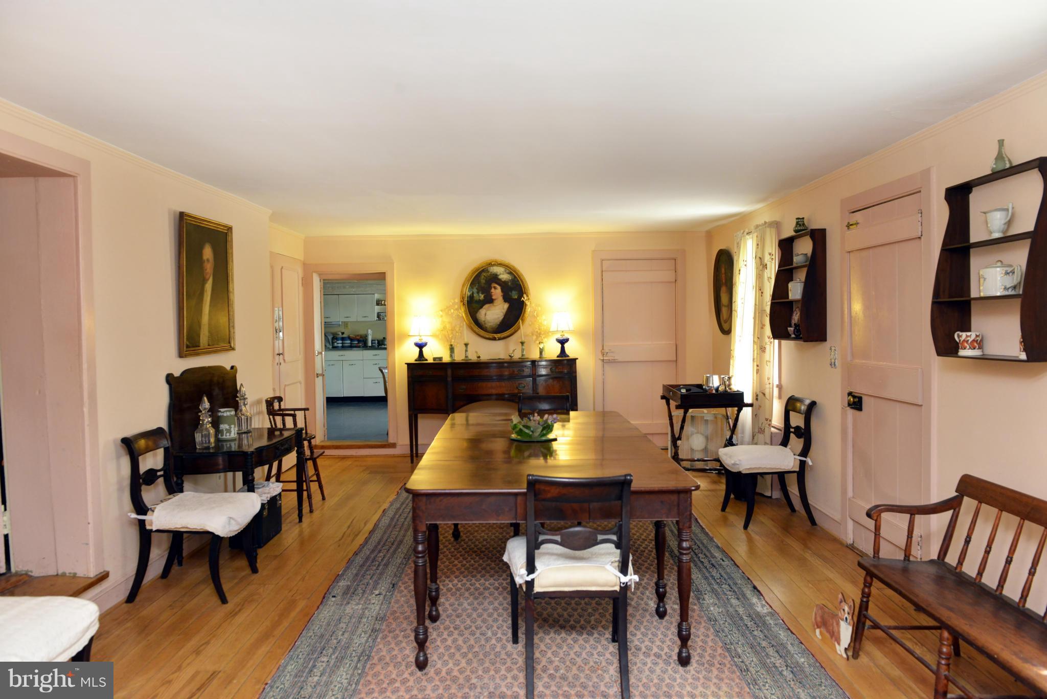 20362 Furr Road Round Hill, VA 20141 - Photo 6 of 20 Dining Room