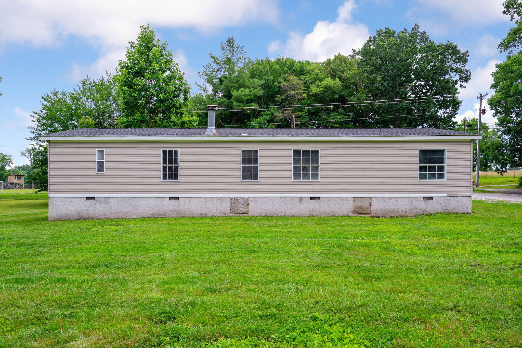 1220 Ogden Road Dayton, TN 37321 - Photo 29 of 30 Nice and level yard!