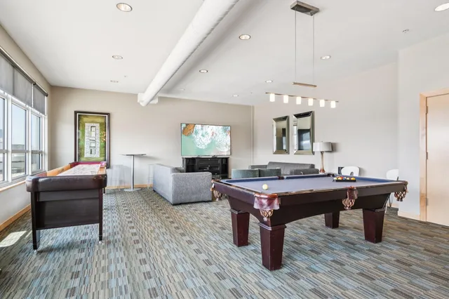 $664,500 | 106 West Seeboth Street, Unit 908, Milwaukee, WI 53204