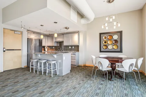 $664,500 | 106 West Seeboth Street, Unit 908, Milwaukee, WI 53204