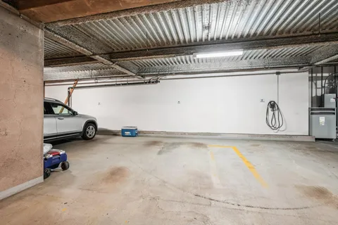 $664,500 | 106 West Seeboth Street, Unit 908, Milwaukee, WI 53204