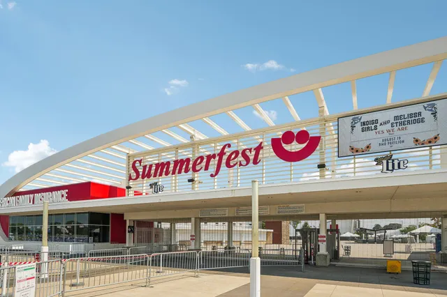 $664,500 | 106 West Seeboth Street, Unit 908, Milwaukee, WI 53204