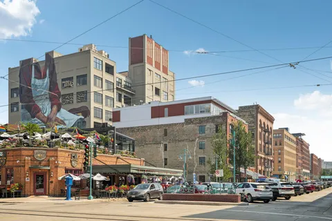 $664,500 | 106 West Seeboth Street, Unit 908, Milwaukee, WI 53204