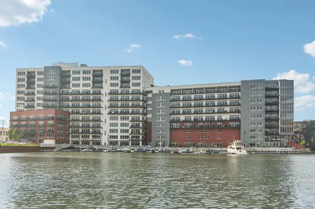 $664,500 | 106 West Seeboth Street, Unit 908, Milwaukee, WI 53204
