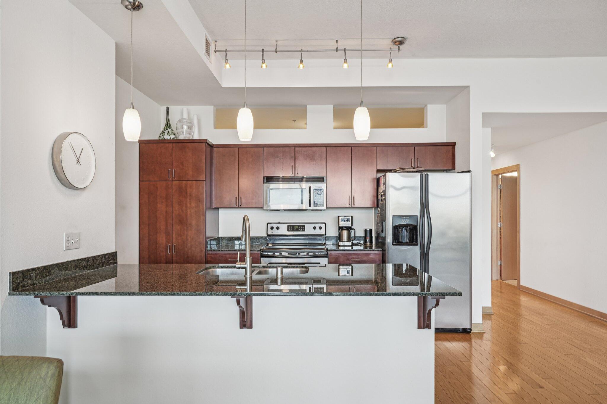 106 West Seeboth Street, Unit 908 Milwaukee, WI 53204 - Photo 10 of 46 Kitchen